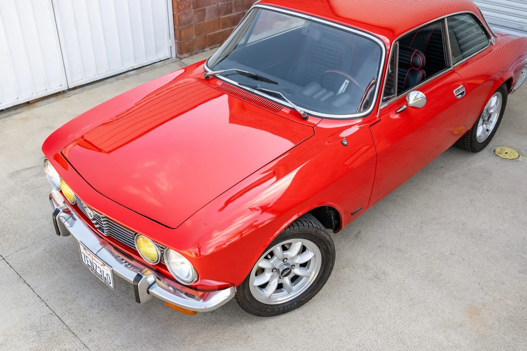 1974 Alfa Romeo 2000 GT Veloce - Image 16 of 31