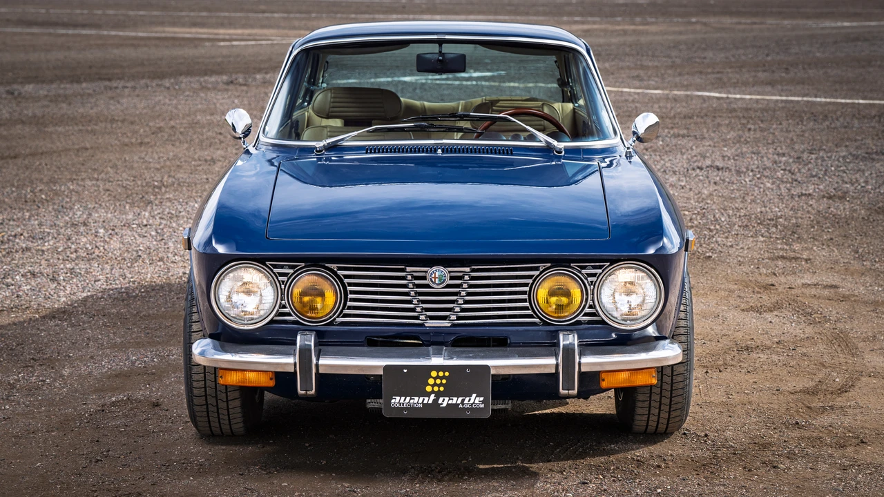 1974 Alfa Romeo 2000 GT Veloce - Image 8 of 31