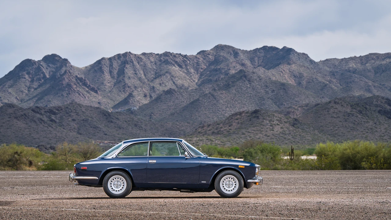 1974 Alfa Romeo 2000 GT Veloce - Image 12 of 31