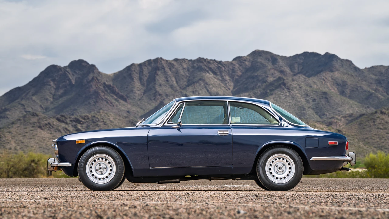 1974 Alfa Romeo 2000 GT Veloce - Image 26 of 31