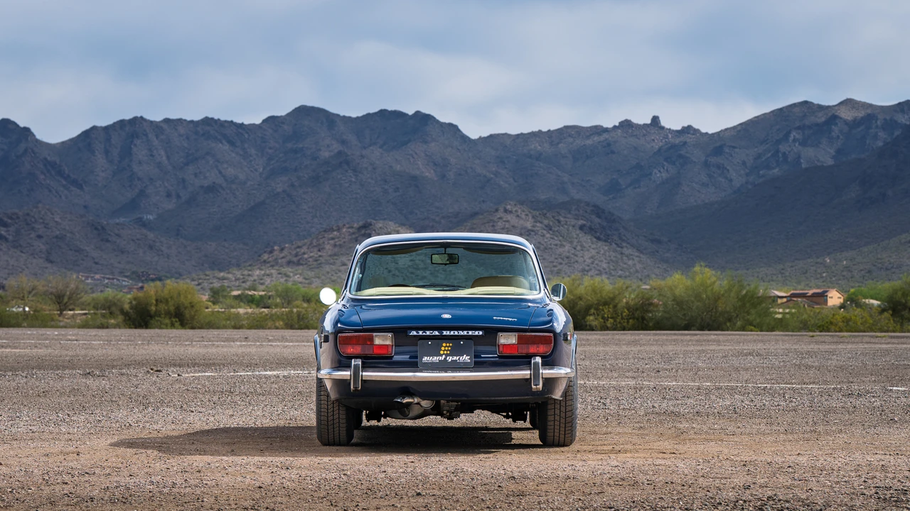 1974 Alfa Romeo 2000 GT Veloce - Image 18 of 31