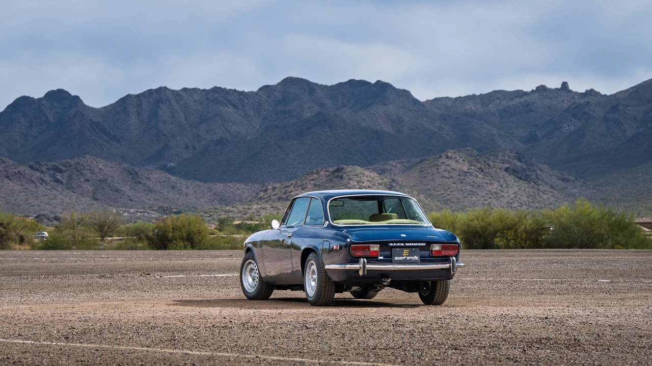 1974 Alfa Romeo 2000 GT Veloce - Image 21 of 31