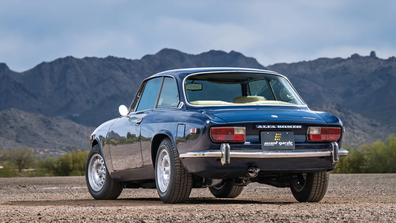 1974 Alfa Romeo 2000 GT Veloce - Image 22 of 31