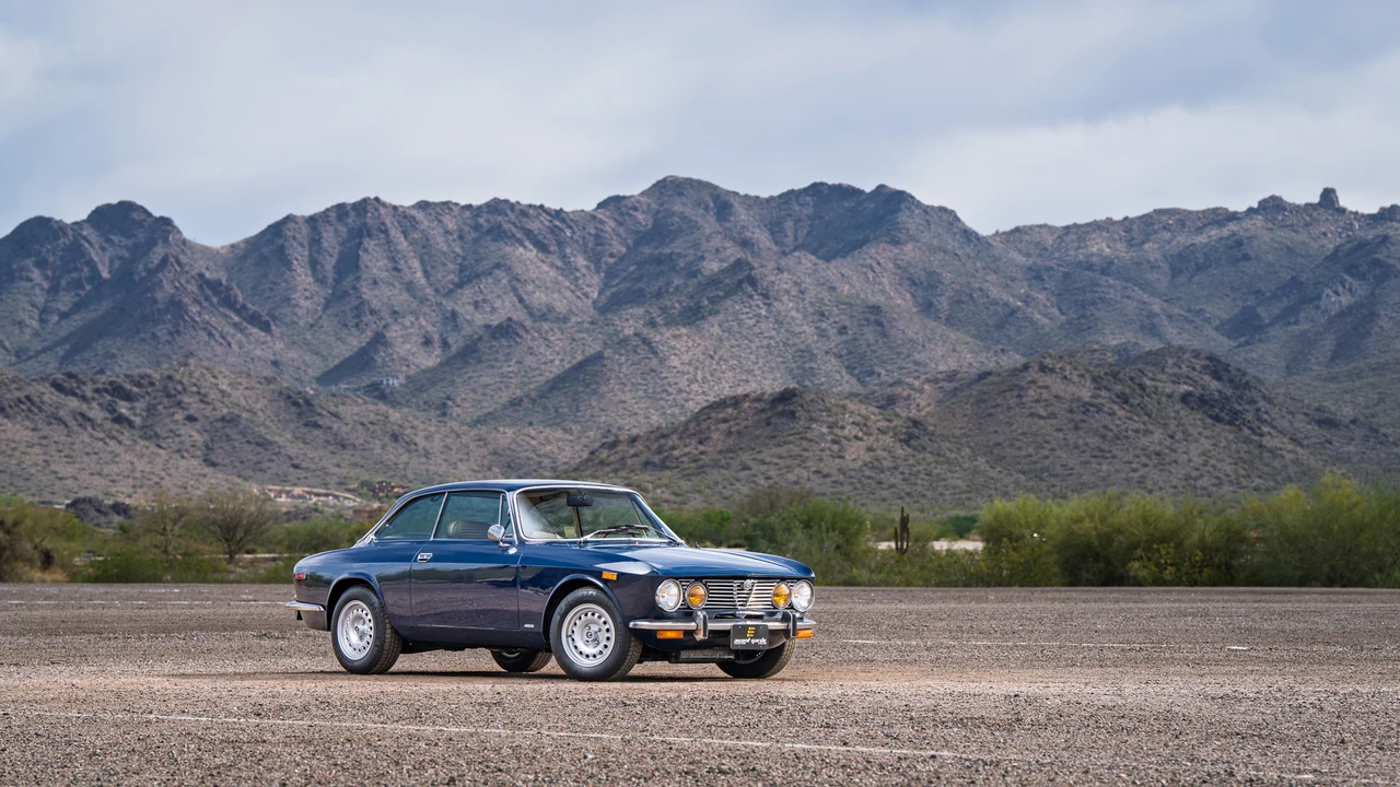 1974 Alfa Romeo 2000 GT Veloce - Image 10 of 31