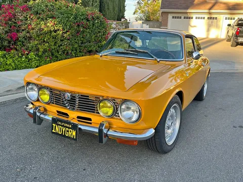 1974 Alfa Romeo GTV 2000
