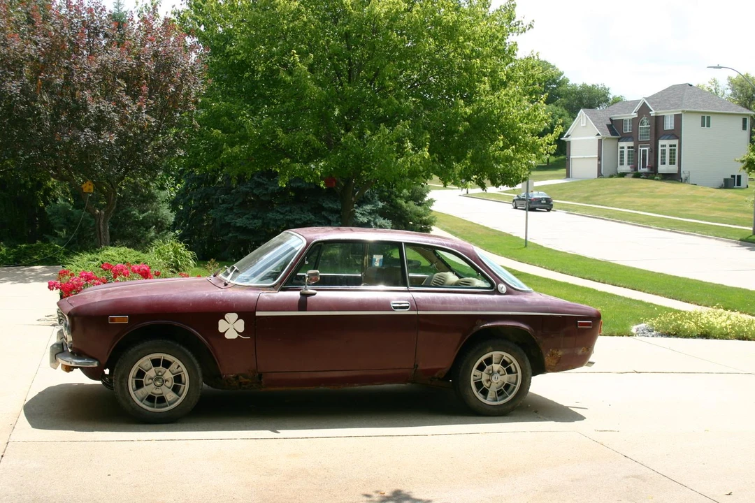 1974 Alfa Romeo 2000 GT Veloce - Image 12 of 31