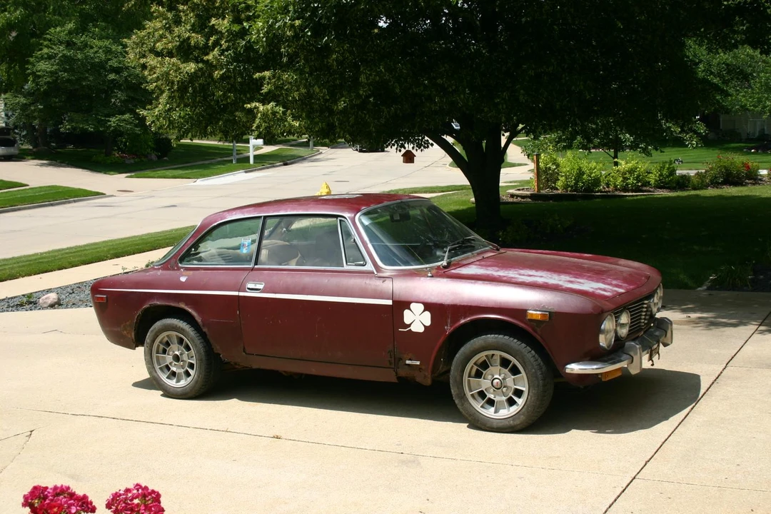 1974 Alfa Romeo 2000 GT Veloce - Image 4 of 31