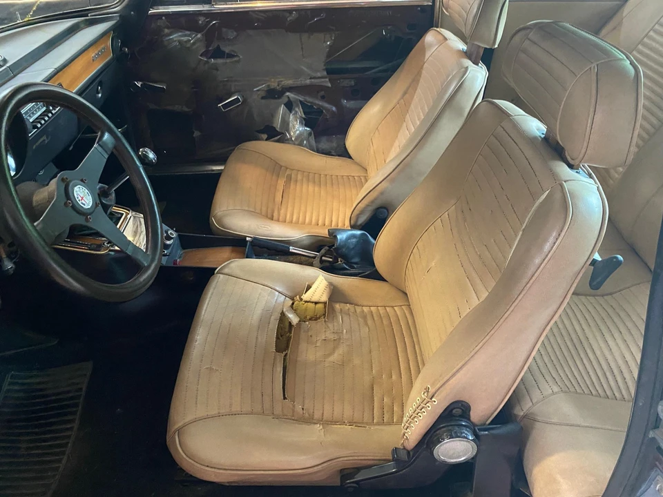 1974 Alfa Romeo 2000 GT Veloce - Image 26 of 31