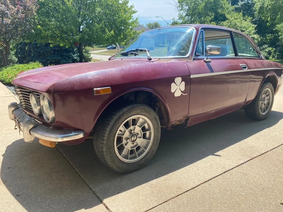 1974 Alfa Romeo 2000 GT Veloce - Image 13 of 31