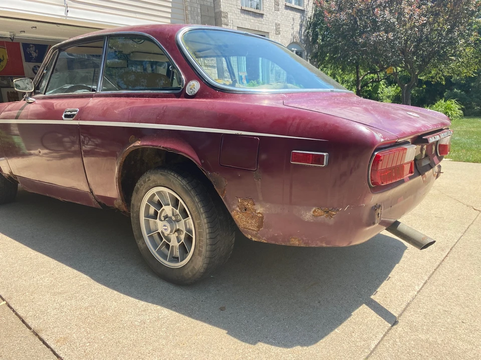 1974 Alfa Romeo 2000 GT Veloce - Image 19 of 31