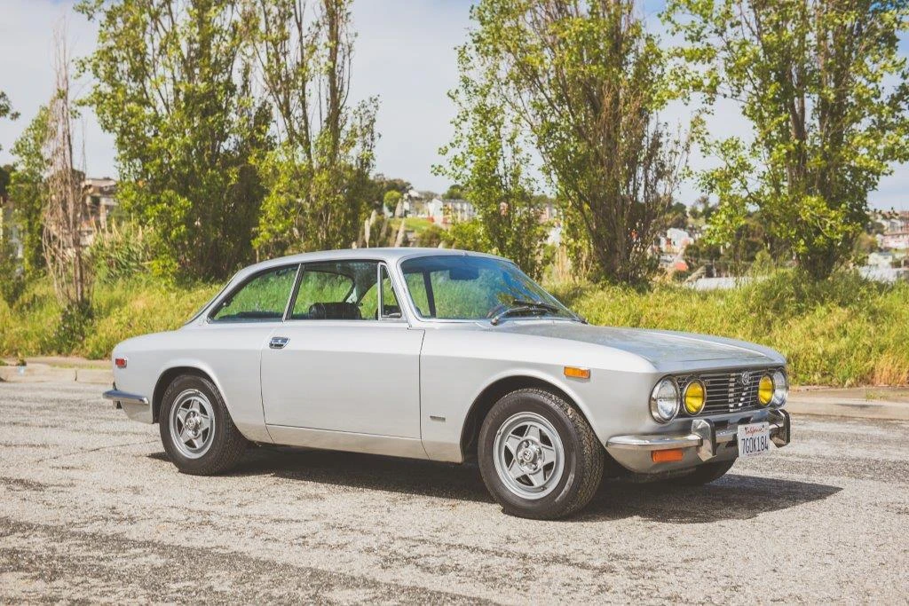 1974 Alfa Romeo 2000 GT Veloce - Image 2 of 31