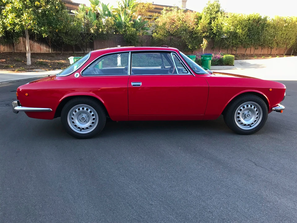 1974 Alfa Romeo 2000 GT Veloce - Image 2 of 31