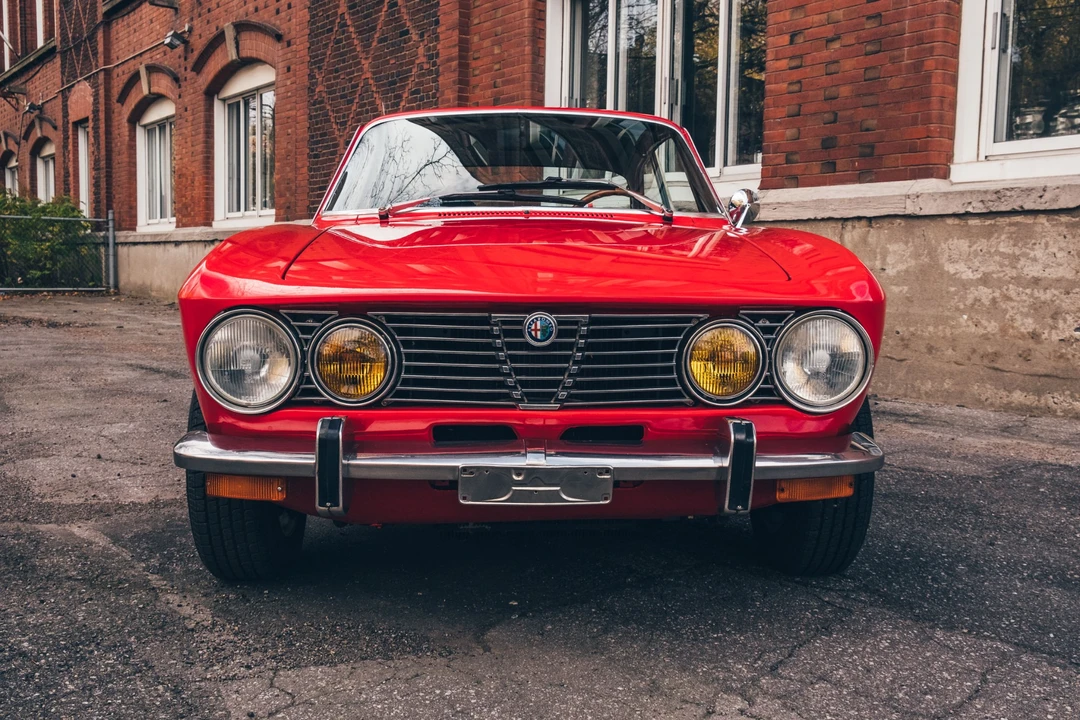 1974 Alfa Romeo 2000 GT Veloce - Image 19 of 31