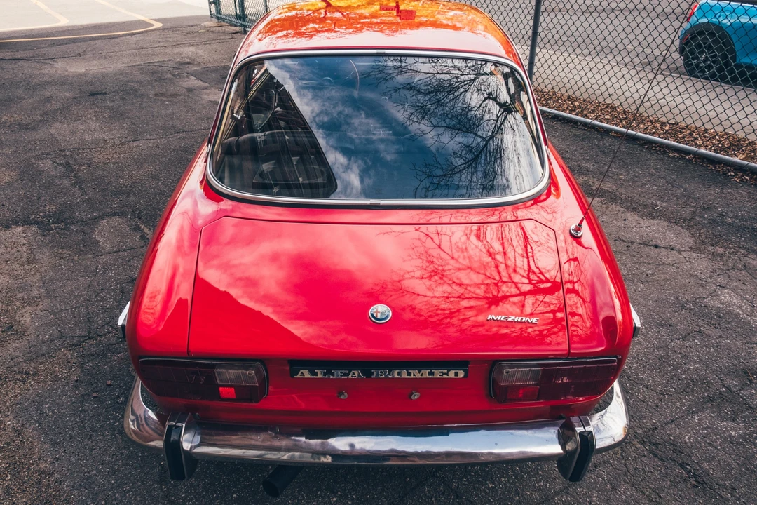 1974 Alfa Romeo 2000 GT Veloce - Image 8 of 31