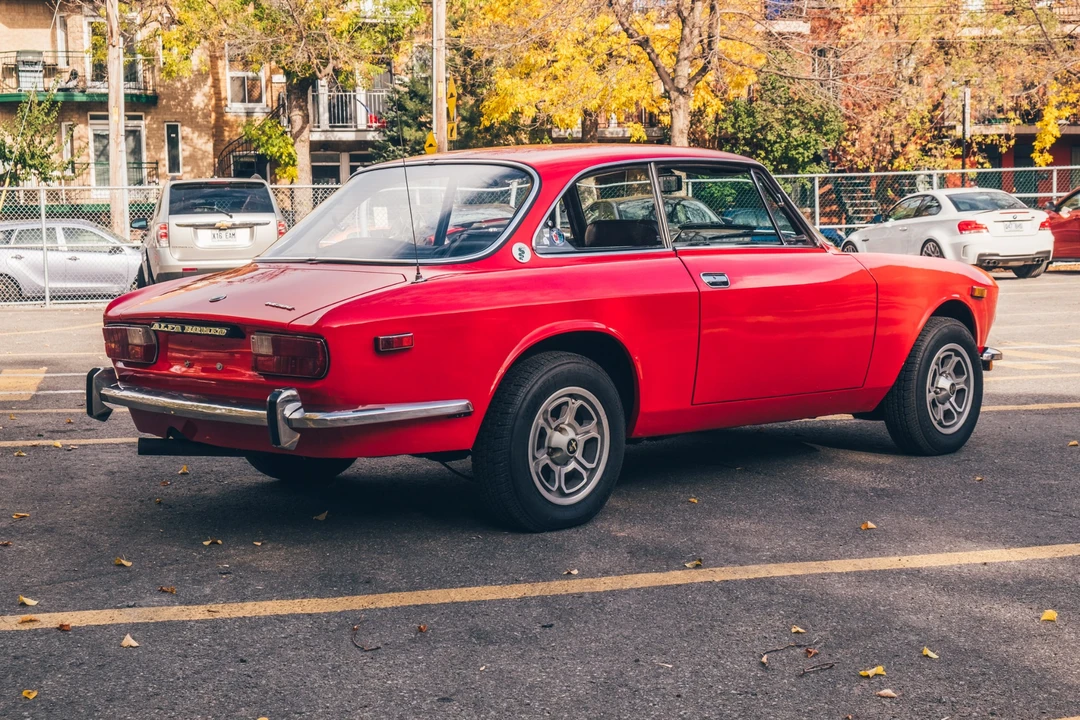1974 Alfa Romeo 2000 GT Veloce - Image 12 of 31