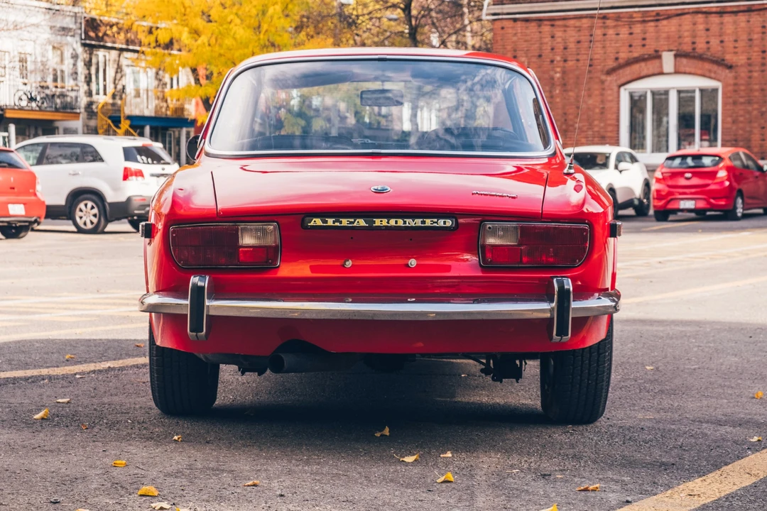 1974 Alfa Romeo 2000 GT Veloce - Image 9 of 31