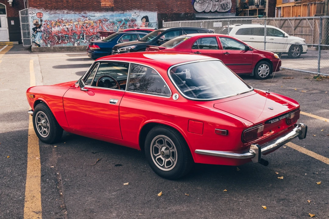 1974 Alfa Romeo 2000 GT Veloce - Image 6 of 31