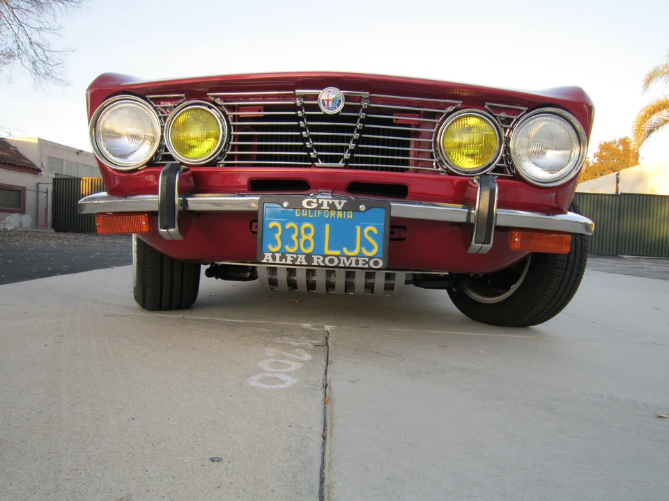 1974 Alfa Romeo 2000 GT Veloce - Image 8 of 31