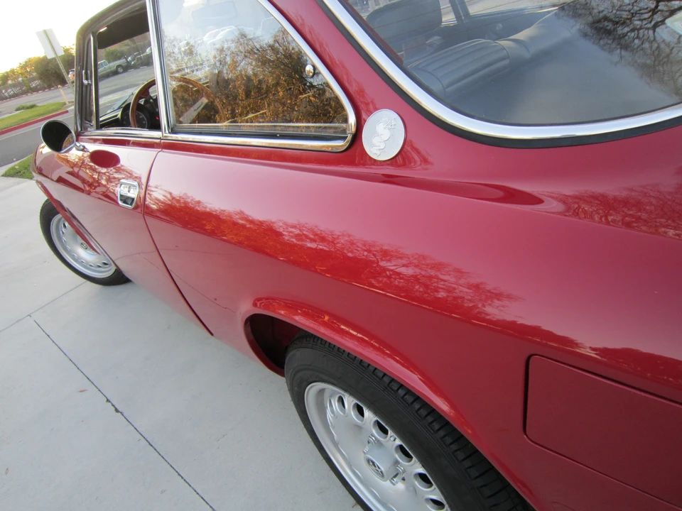 1974 Alfa Romeo 2000 GT Veloce - Image 22 of 31