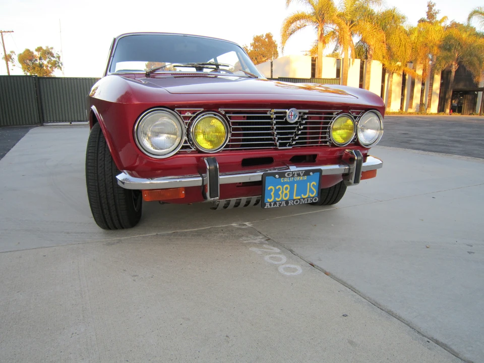1974 Alfa Romeo 2000 GT Veloce - Image 9 of 31