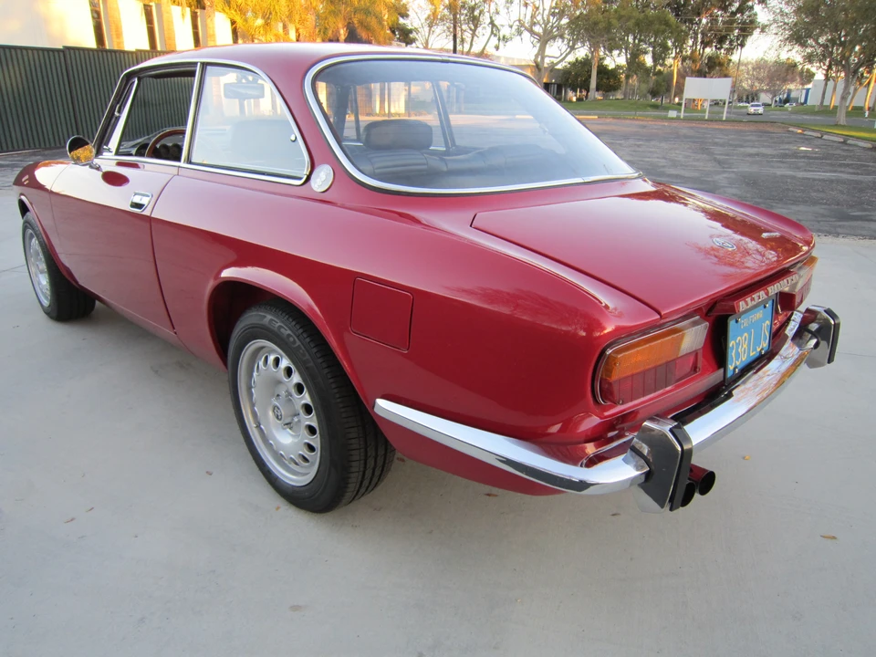 1974 Alfa Romeo 2000 GT Veloce - Image 21 of 31