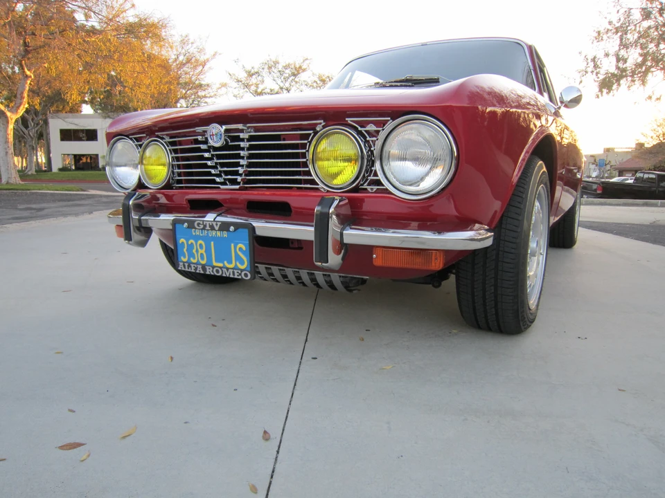 1974 Alfa Romeo 2000 GT Veloce - Image 6 of 31
