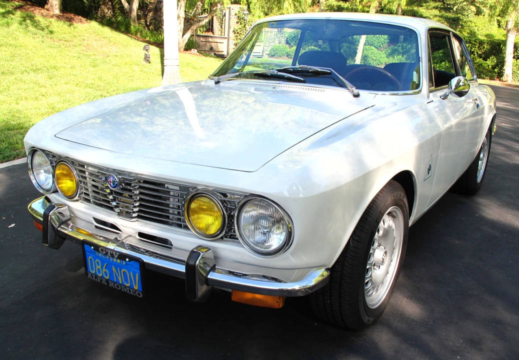 1974 Alfa Romeo 2000 GT Veloce - Image 6 of 31