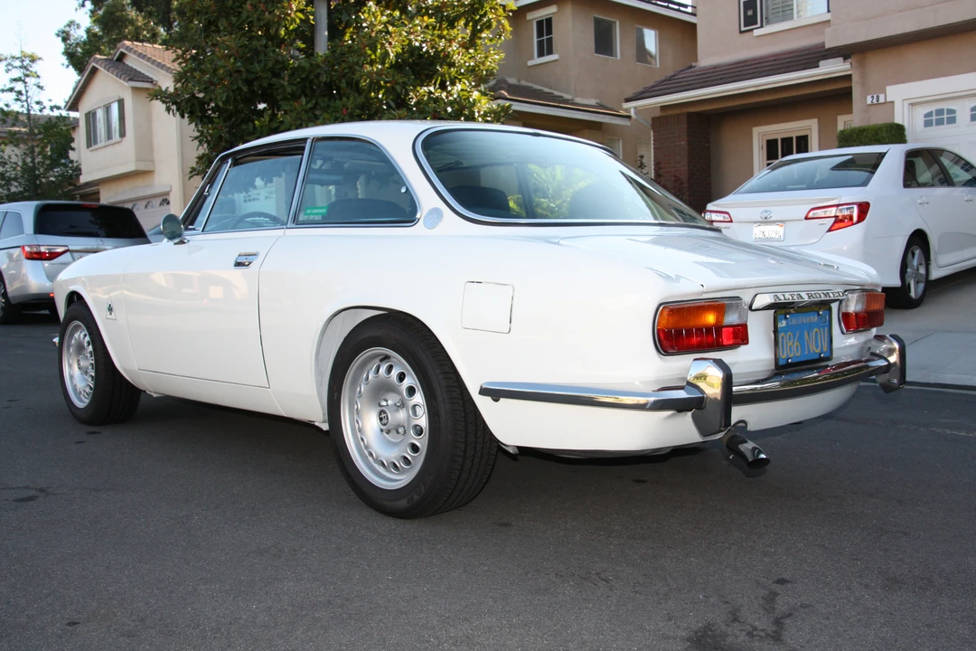 1974 Alfa Romeo 2000 GT Veloce - Image 19 of 31