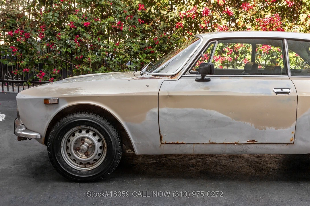 1974 Alfa Romeo Alfetta GT - Image 13 of 31