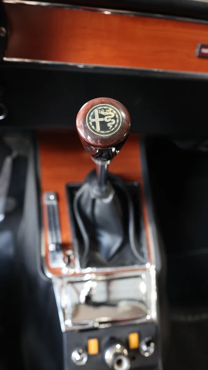 1974 Alfa Romeo 2000 GT Veloce - Image 13 of 21