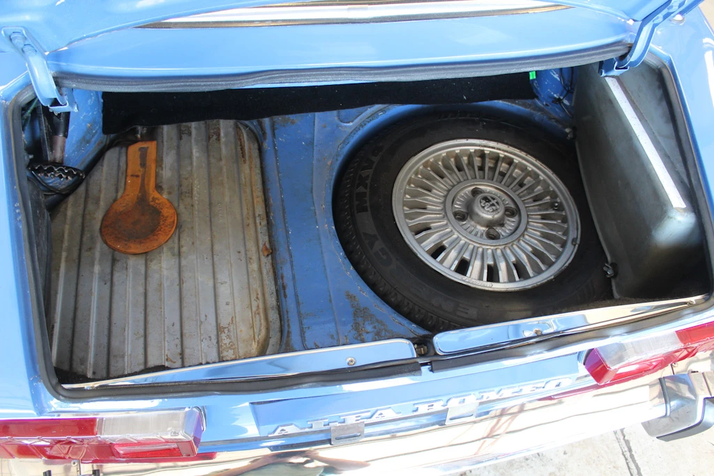 1974 Alfa Romeo 2000 GT Veloce - Image 24 of 31