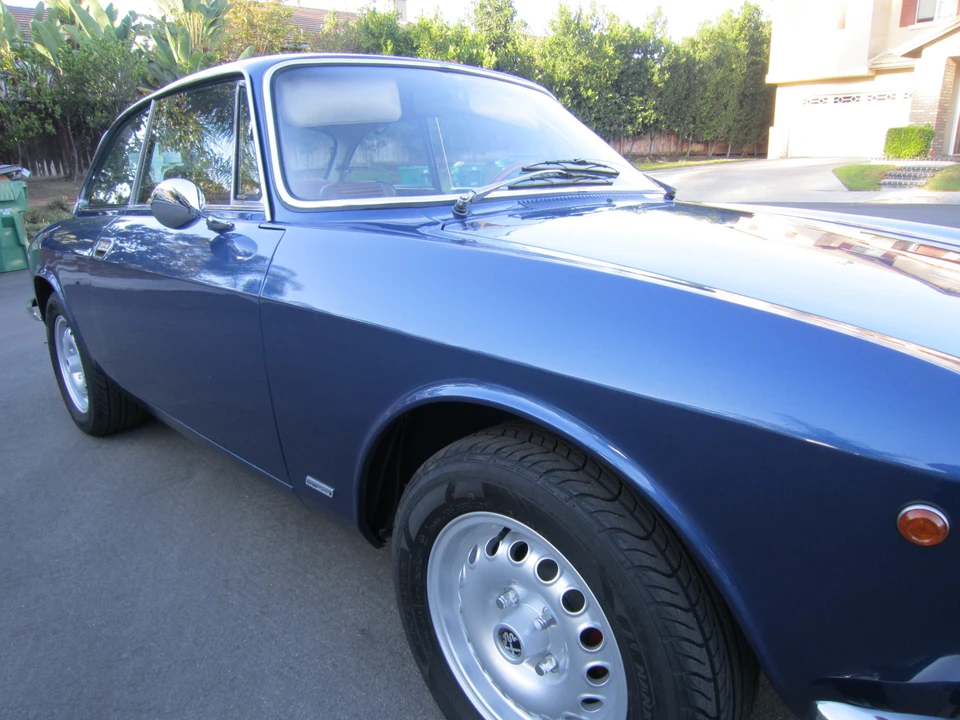 1974 Alfa Romeo 2000 GT Veloce - Image 16 of 31