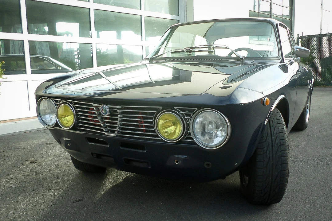 1974 Alfa Romeo 2000 GT Veloce - Image 8 of 31
