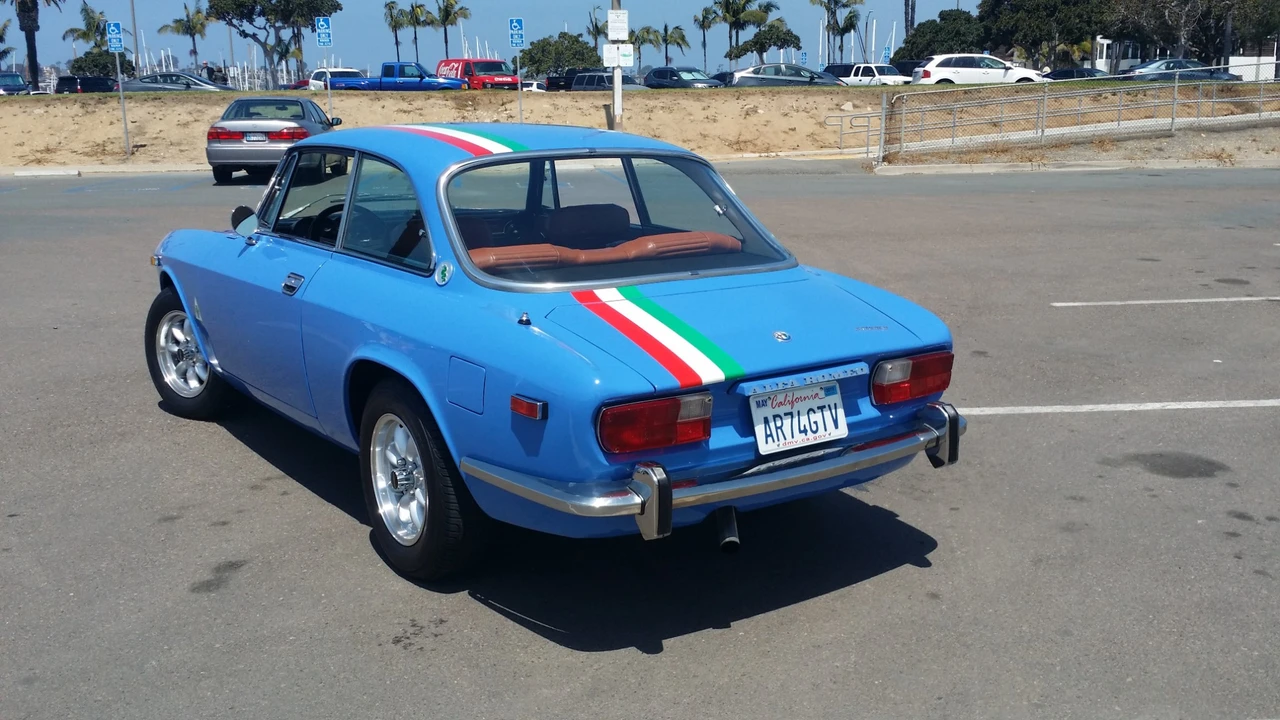 1974 Alfa Romeo 2000 GT Veloce - Image 4 of 31