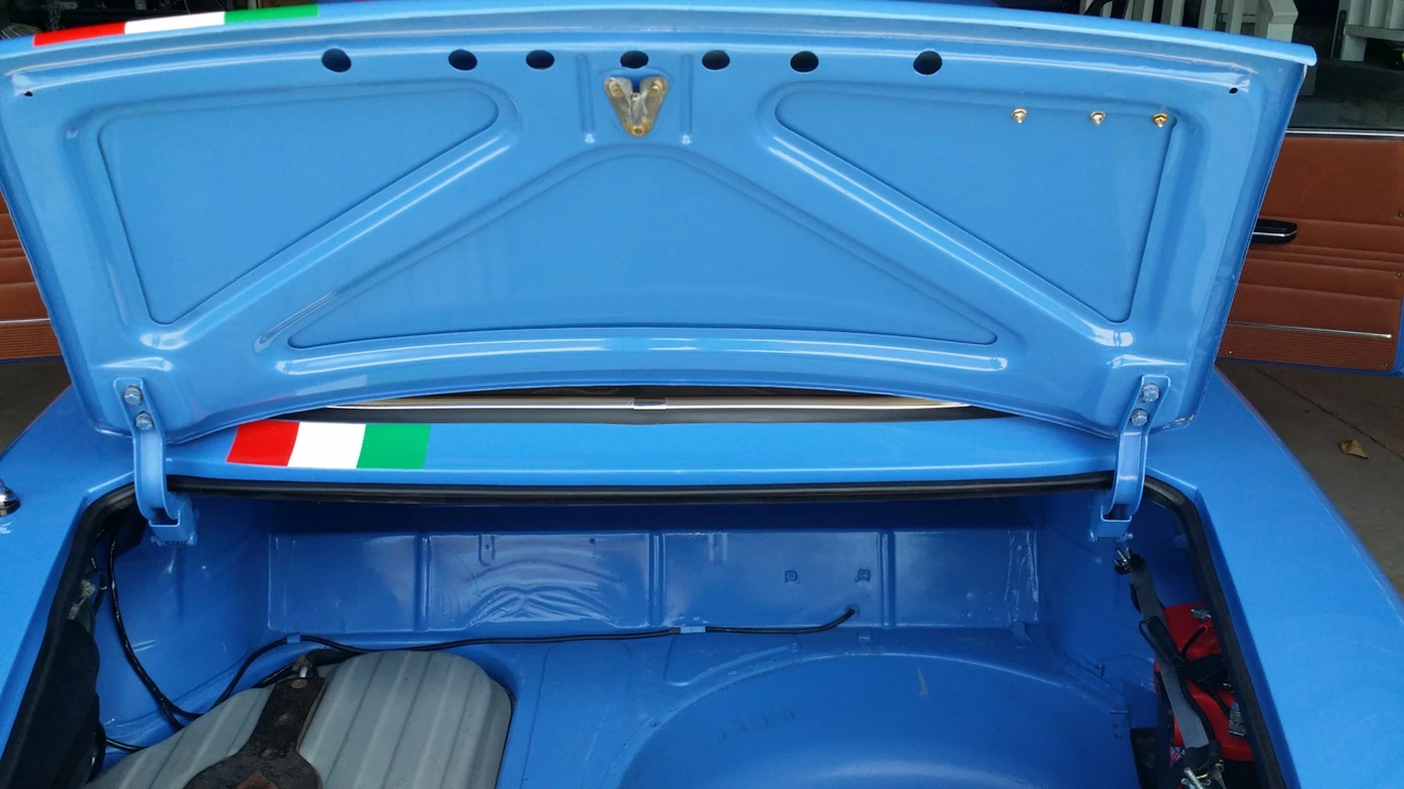 1974 Alfa Romeo 2000 GT Veloce - Image 26 of 31