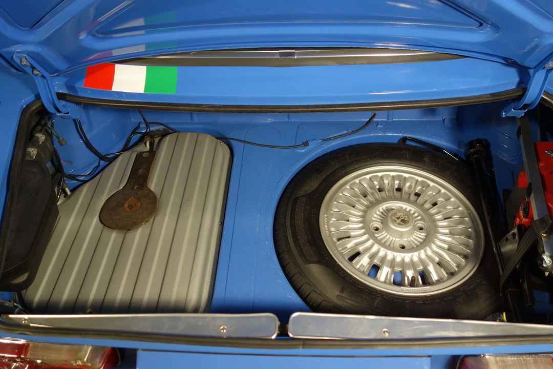 1974 Alfa Romeo 2000 GT Veloce - Image 31 of 31