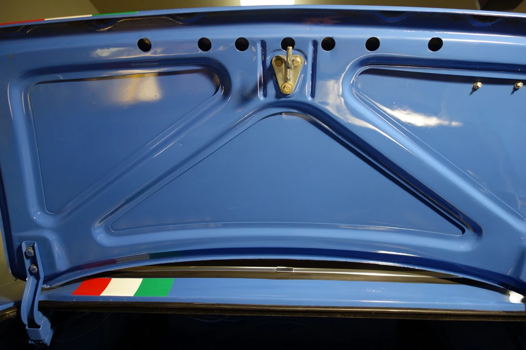 1974 Alfa Romeo 2000 GT Veloce - Image 27 of 31