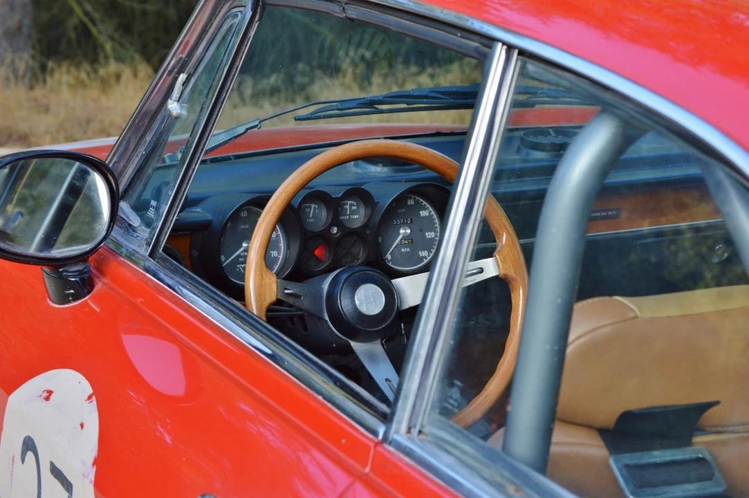1974 Alfa Romeo 2000 GT Veloce - Image 22 of 29