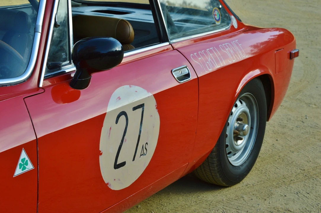1974 Alfa Romeo 2000 GT Veloce - Image 20 of 29