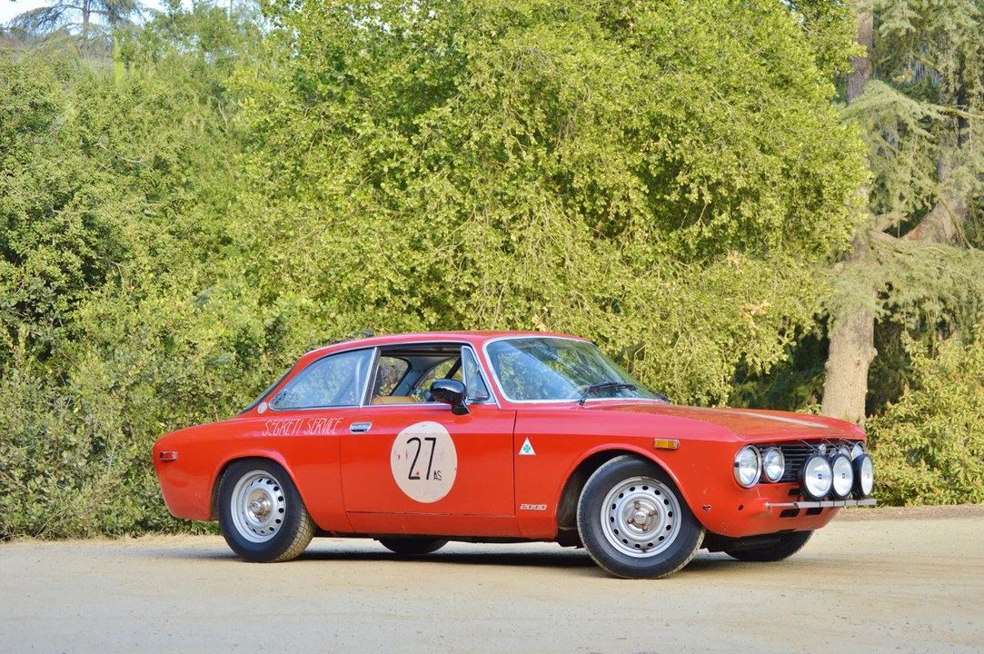 1974 Alfa Romeo 2000 GT Veloce - Image 5 of 29
