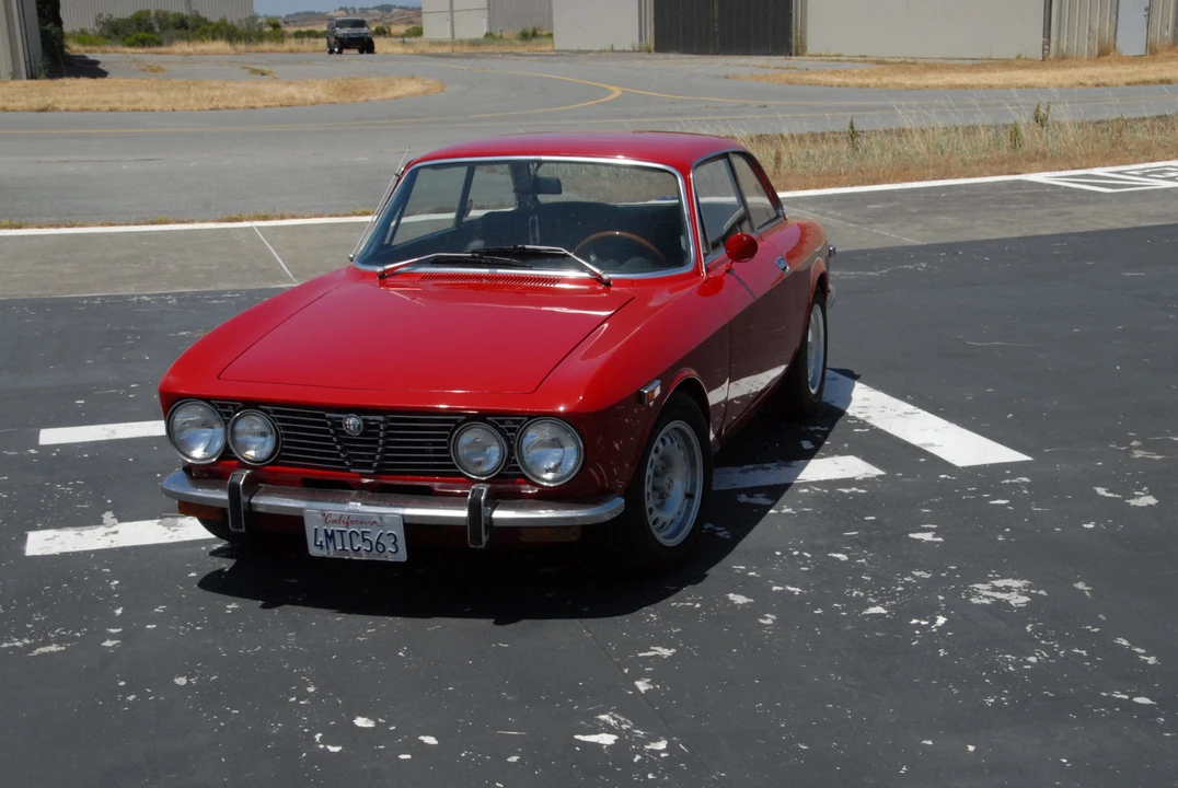 1974 Alfa Romeo 2000 GT Veloce - Image 5 of 31
