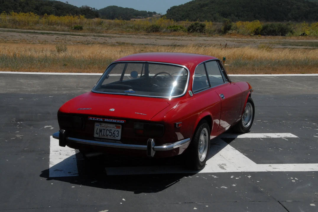 1974 Alfa Romeo 2000 GT Veloce - Image 15 of 31