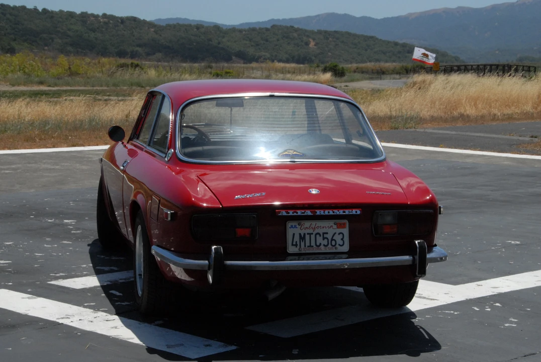 1974 Alfa Romeo 2000 GT Veloce - Image 17 of 31