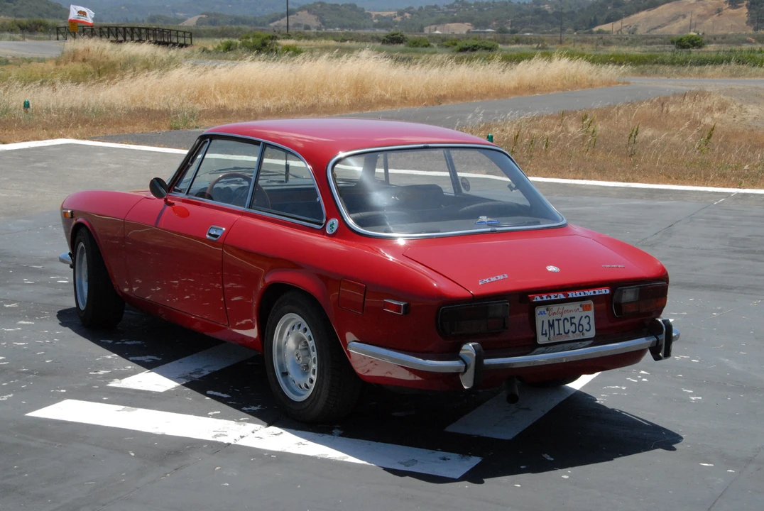 1974 Alfa Romeo 2000 GT Veloce - Image 20 of 31