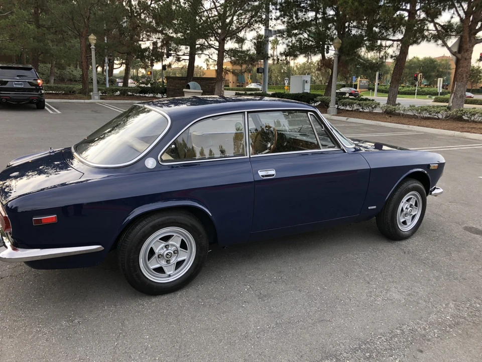1974 Alfa Romeo 2000 GT Veloce - Image 8 of 31