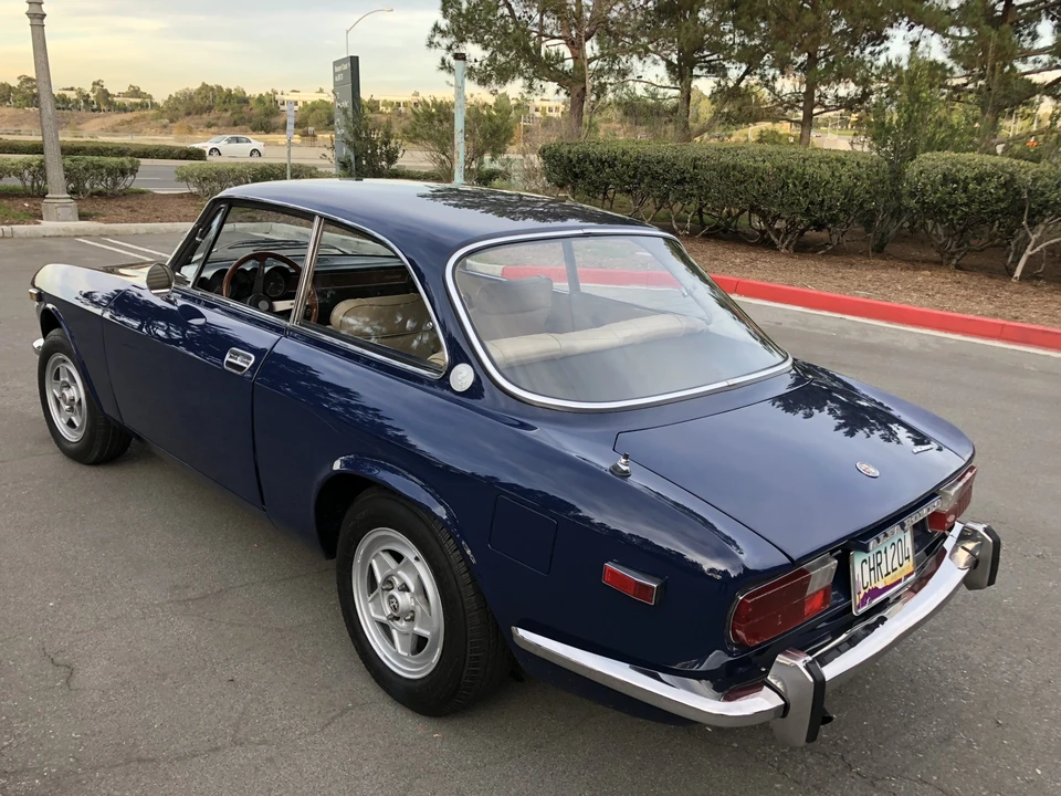 1974 Alfa Romeo 2000 GT Veloce - Image 5 of 31
