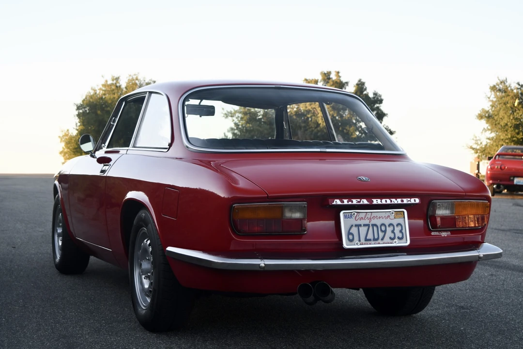1974 Alfa Romeo 2000 GT Veloce - Image 24 of 31