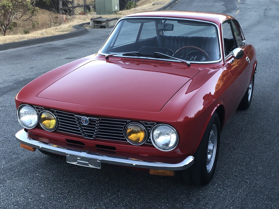 1974 Alfa Romeo 2000 GT Veloce - Image 10 of 31