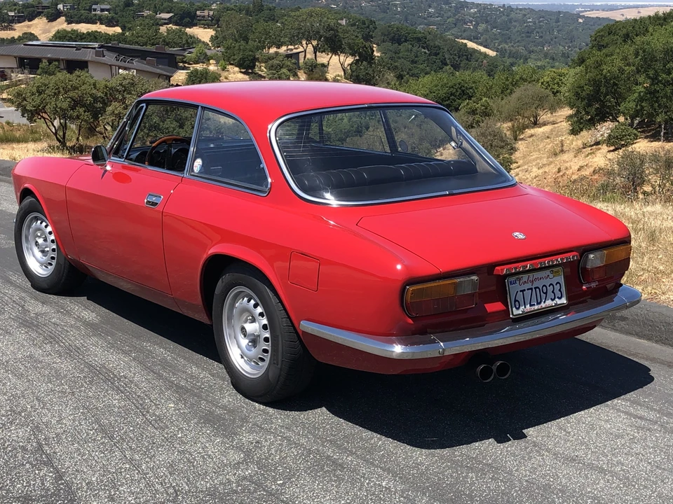 1974 Alfa Romeo 2000 GT Veloce - Image 22 of 31