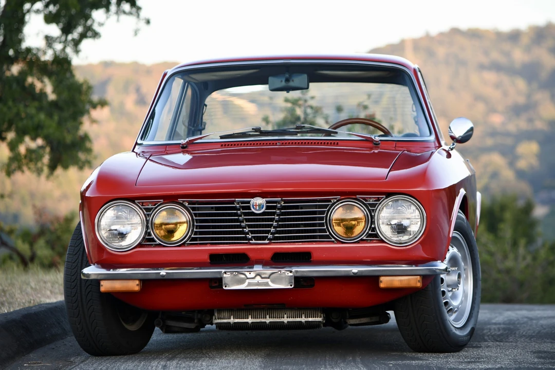 1974 Alfa Romeo 2000 GT Veloce - Image 5 of 31